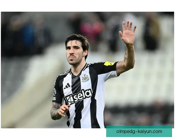 英超纽卡与伊萨克续约，状态回暖值得关注